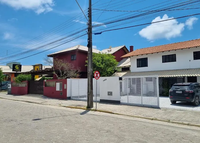 Residencial Suites Mariscal Bombinhas